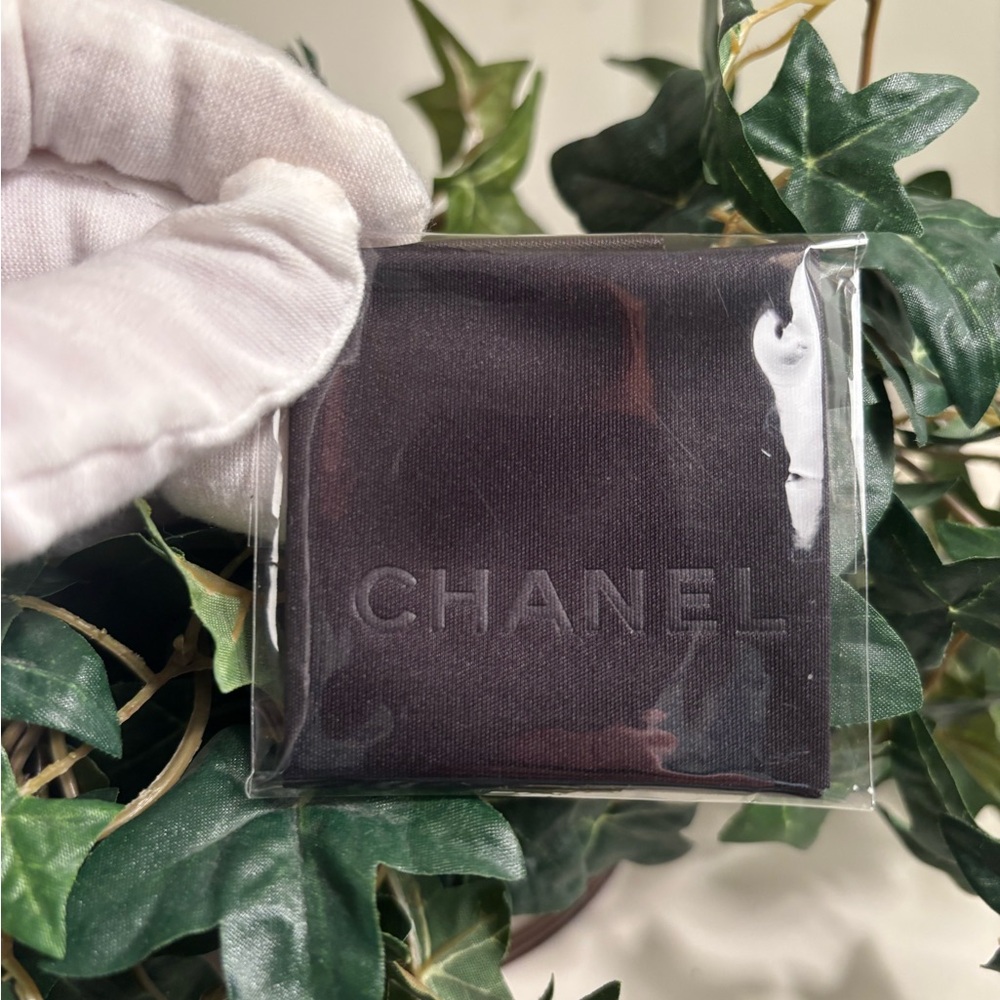 Unused Chanel Quilted Leather Eyeglass Case w/ Care Booklet *UNISEX* - Picture 13 of 15